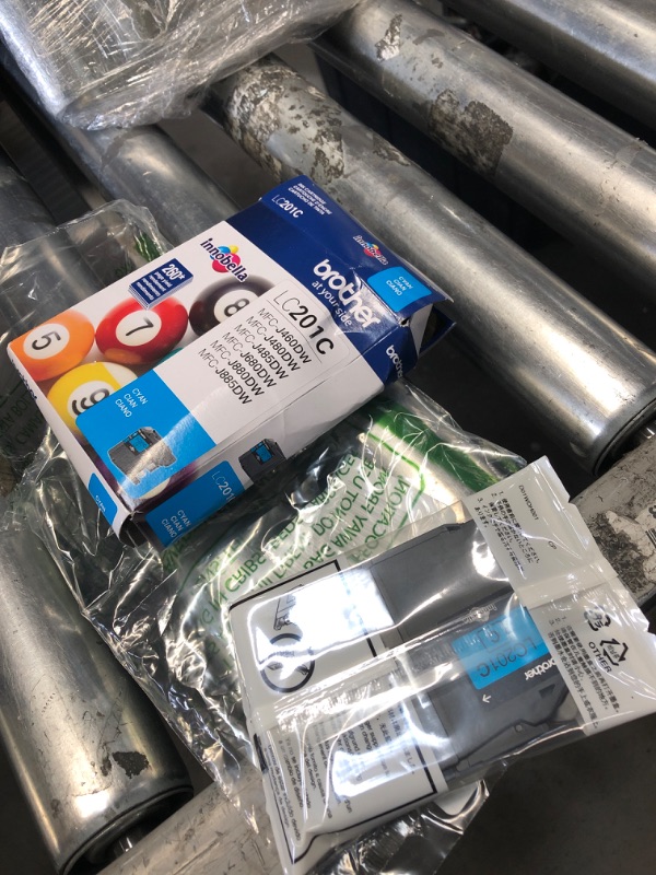 Photo 1 of Brother LC201C Standard Yield Cyan Ink Cartridge