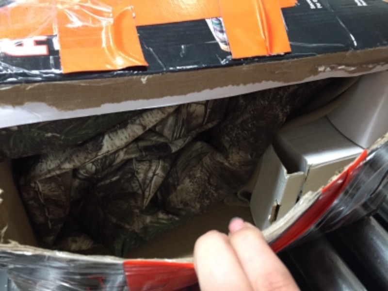 Photo 2 of (READ NOTES) Pittman Outdoors PPI-404 AirBedz CAMO Truck Bed Air Mattress | Full Size-Short Bed, 5.5-5.8 Feet in Length | Built-in Rechargeable Battery Air Pump | Includes Tailgate Extension Fits: 5.5-5.8 Foot Full Size-Short Bed