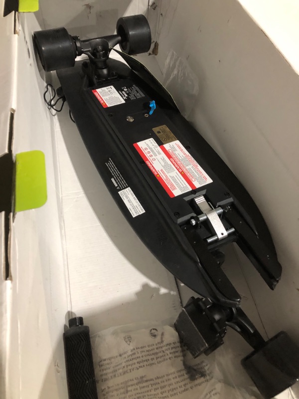 Photo 3 of **NON FUNCTIONAL**FOR PARTS ONLY**
Hover-1 Switch 2-In-1 Electric Scooter & Skateboard