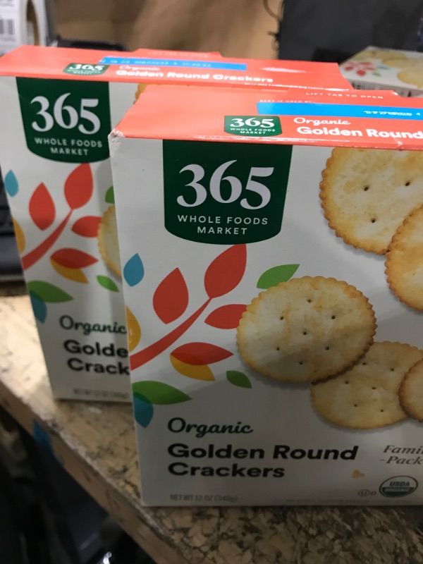 Photo 1 of 365 by Whole Foods Market, Organic Golden Round Crackers, 12 Ounce  best use by 12/17/23    2 packs