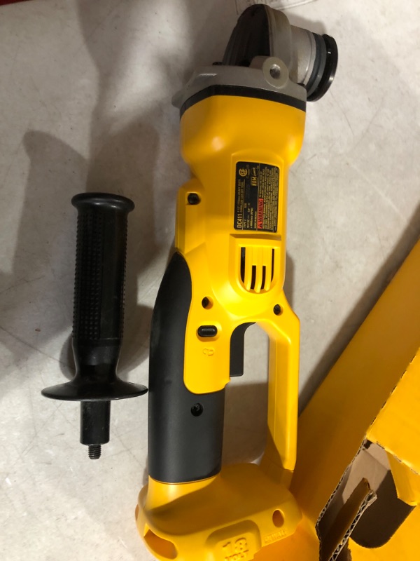 Photo 2 of **MISSING PARTS**
DEWALT DC411B 4-1/2-Inch 18-Volt Cordless Cut-Off Tool (Tool Only)