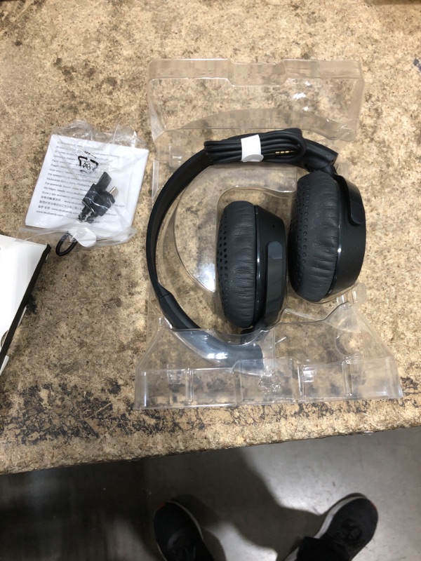 Photo 2 of Skullcandy Riff 2 On-Ear Wireless Headphones, 34 Hr Battery, Microphone, Works with iPhone Android and Bluetooth Devices - Black True Black Riff Wireless 2