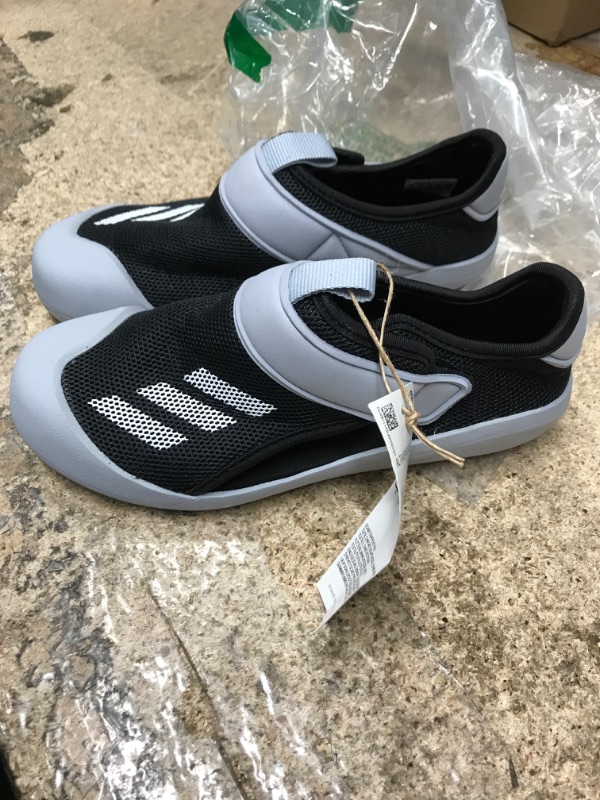 Photo 1 of adidas Unisex-Baby Altaventure Court Sneaker Black/White/Halo Silver 1 Little Kid