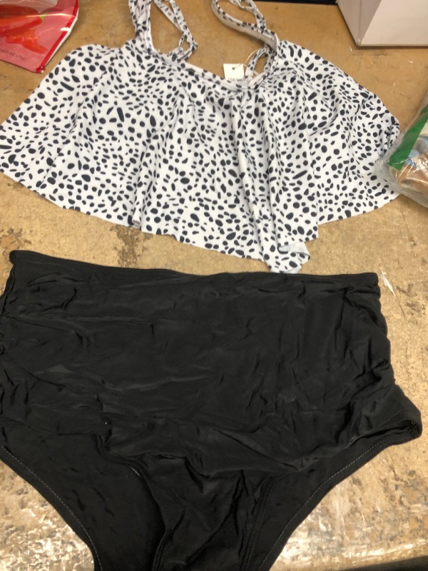 Photo 1 of 2PC SWIMSUIT BLACK AND WHITE TOP BLACK BOTTOM XL