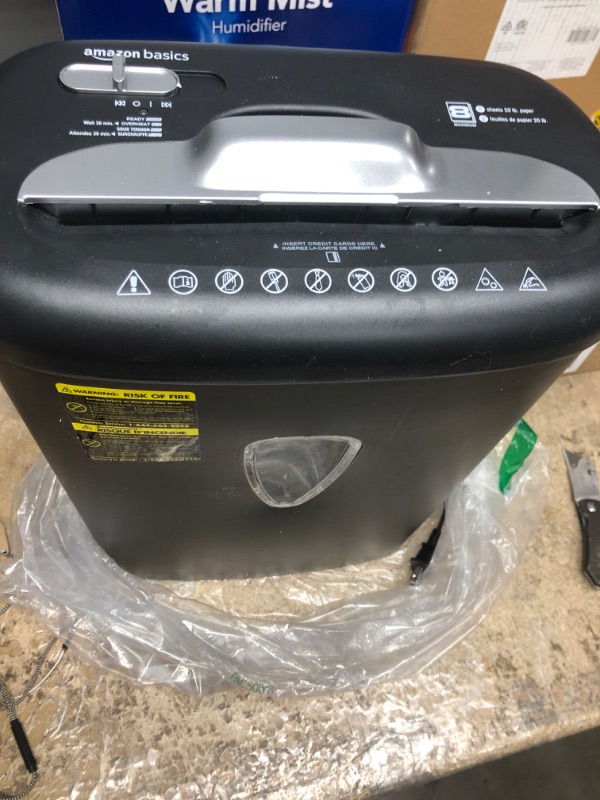 Photo 1 of AMAZON BASICS SHREDDER 