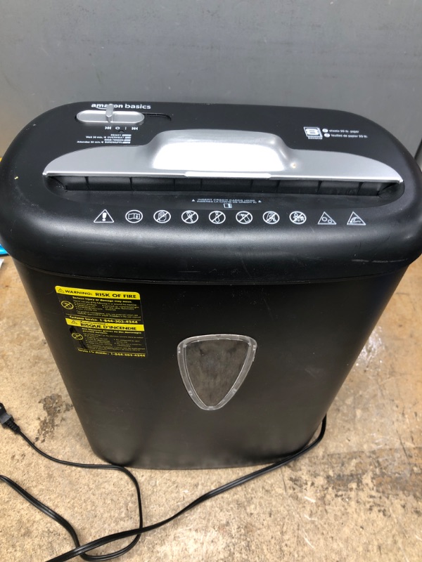 Photo 1 of AMAZON BASICS SHREDDER