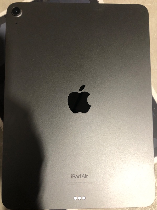 Photo 5 of * important * see clerk notes *
Apple iPad Air (5th Generation): with M1 chip, 10.9-inch Liquid Retina Display, 64GB, Wi-Fi 6