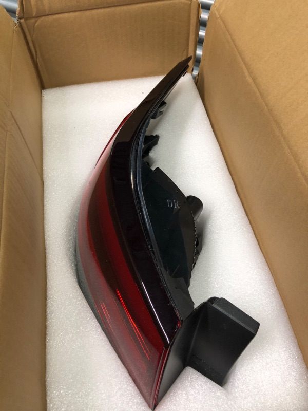 Photo 3 of Dasbecan Left Driver Side Outer Taillight without Bulb Compatible with 2020 2021 2022 Nissan Sentra Rear Replaces NI2805121 265556LB0A Tail Light Halogen Type