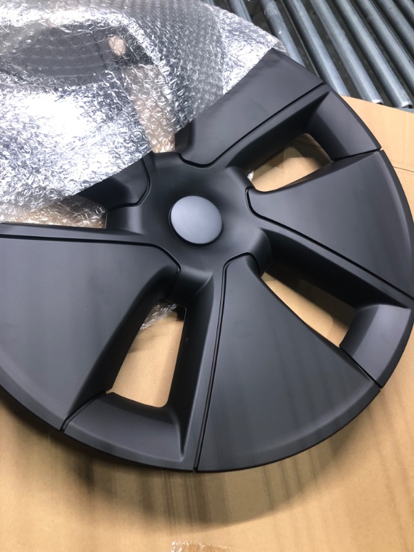 Photo 3 of 4PCS/18-Inch Car Hubcap.Compatible for Tesla Model 3 2020-2022 Wheel Cap Kit Performance Replacement ABS Wheel Cap Full Cover Protecto (Color : A Matte Black)