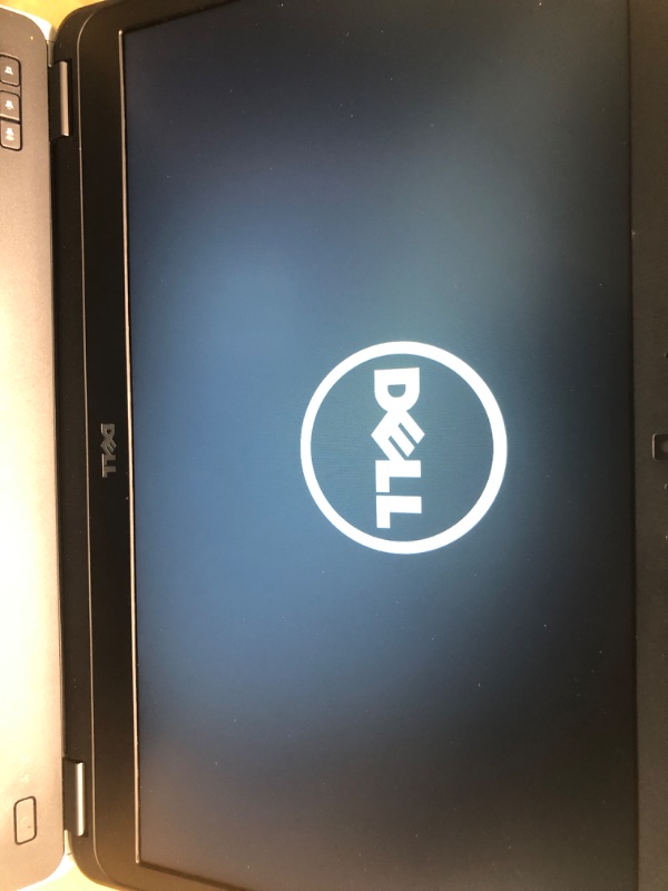 Photo 5 of DELL Latitude E6440 14in Laptop, Core i7-4600M 2.9GHz, 8GB Ram, 256GB SSD, DVDRW, Windows 10 Pro 64bit (Renewed)