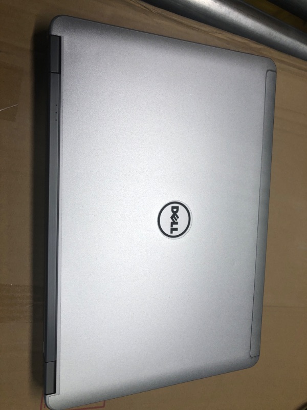 Photo 2 of DELL Latitude E6440 14in Laptop, Core i7-4600M 2.9GHz, 8GB Ram, 256GB SSD, DVDRW, Windows 10 Pro 64bit (Renewed)