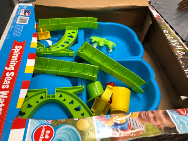 Photo 2 of Little Tikes Spinning Seas Water Table