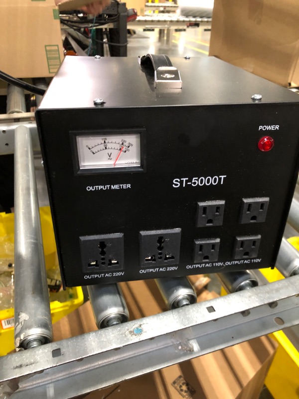 Photo 1 of ST-5000 Voltage Transformer Converter with Meter - Step Up/Down - 110V/220V Voltage Regulator Transformer