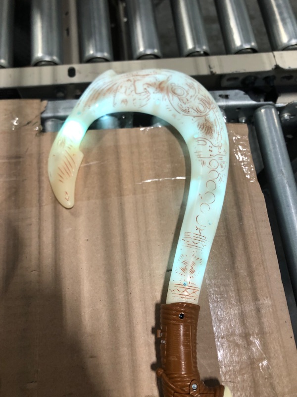 Photo 1 of Moana Disney's Maui's Magical Fish Hook Set , Bone