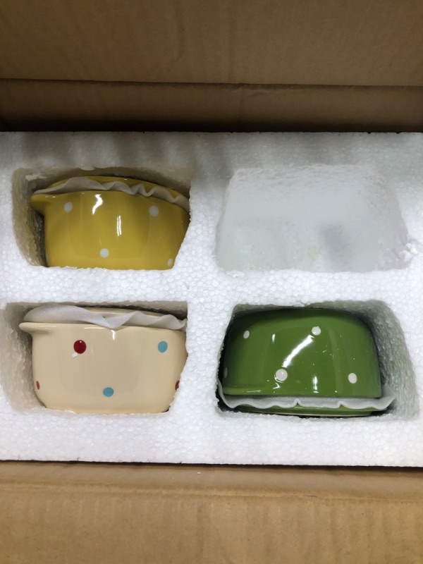 Photo 3 of AVLA 4 Pack Porcelain Ramekins, 9 OZ Mini Casserole Bowl with Lid and Handle, Ceramic Souffle Soup Creme Brulee Bowls, Oven Safe, Mini Casserole Dish (Polka Dot, Assorted Color)