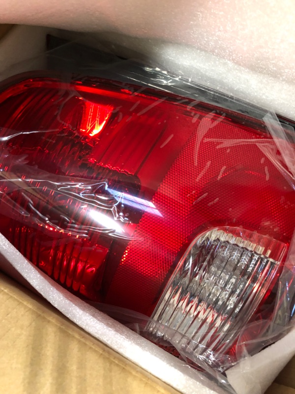 Photo 3 of WFLNHB 1 Pair Tail Light Replacement 