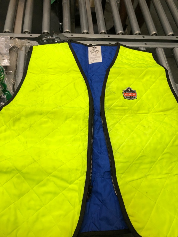 Photo 2 of Ergodyne Chill-Its 6665 Evaporative Cooling Vest Lime XX-Large