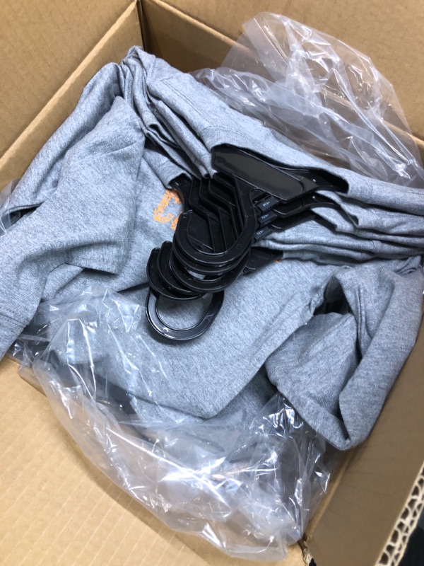 Photo 1 of Boys' Carhartt Long Sleeve Graphic Tee Size 3T 6pc