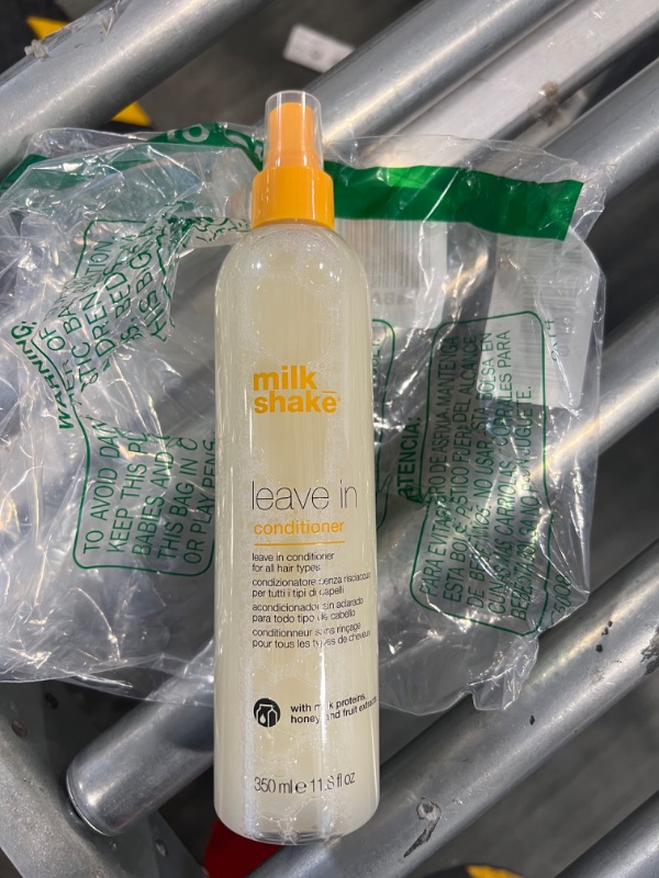 Photo 3 of milk_shake Leave-In Conditioner Spray Detangler for Natural Hair - Protects Color Treated Hair and Hydrates Dry Hair - Leave In Conditioner For Soft and Shiny Straight or Curly Hair, 11.8 Fl Oz Vanilla 11.8 Fl Oz (Pack of 1)