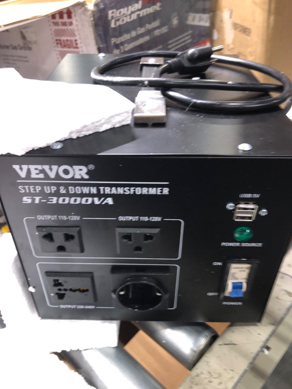 Photo 3 of VEVOR Voltage Converter Transformer,3000W Heavy Duty Step Up/Down Transformer Converter(240V to 110V, 110V to 240V),2 US&1 UK&1 Universal Outlet with Circuit Break Protection,5V USB Port,CE Certified