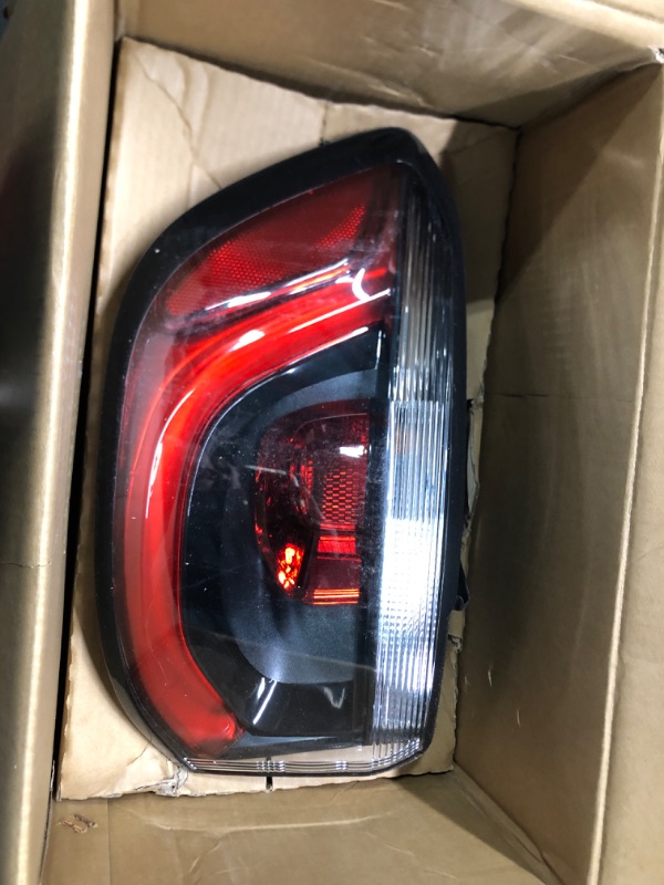 Photo 1 of Huray Left Outer Tail Light Fit for 2017-2021 Jeep Compass LH Taillight Tail lamp Brake Lamp Assembly Replacement Accessory Replacement for CH2804115 55112839AC (Driver Side) LH(Driver Side)