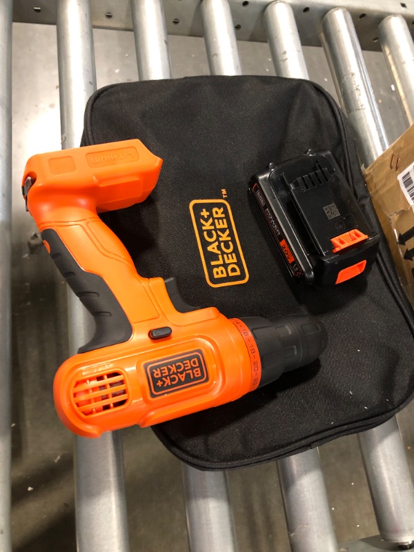 Photo 3 of 20-Volt MAX Lithium-Ion Cordless 3/8 in. Drill/Driver with Battery 1.5Ah and Charger