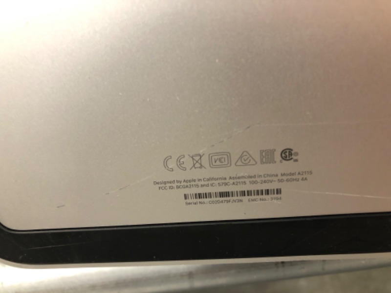 Photo 5 of 2019 Apple iMac with Retina 4K/3.6 GHz Intel Core i3 Quad-Core (21.5-Inch, 8GB RAM, 1TB) - Silver (Renewed)