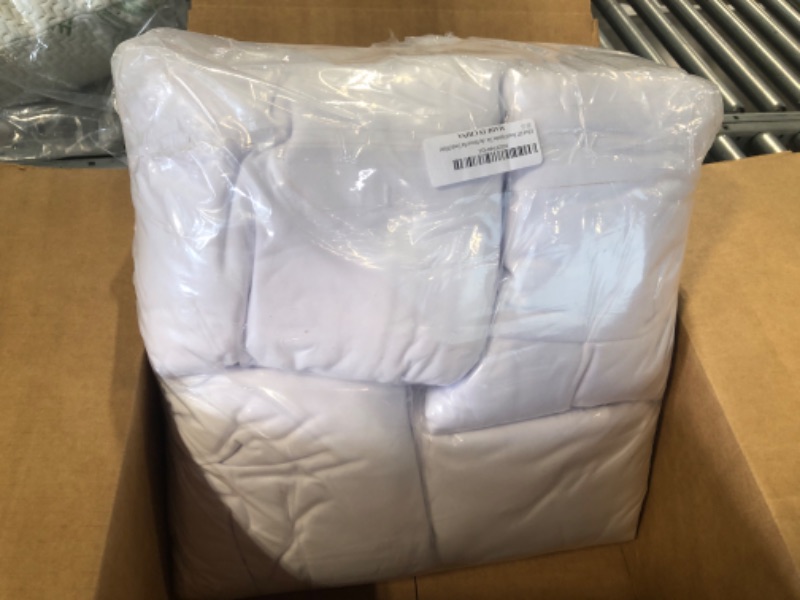 Photo 1 of 8 Pack 6FT Round Spandex Tablecloth 72" White Round Elastic Table Cover, Round Table Cloth Washable Wrinkle Resistant Fitted Stretch Table Cover for Wedding Party Birthday Banquet Bar Events(White) White 8