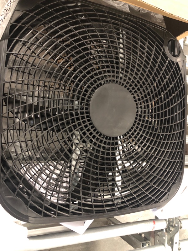 Photo 2 of Amazon Basics 3 Speed Box Fan, 20-Inch 20-inch Box Fan