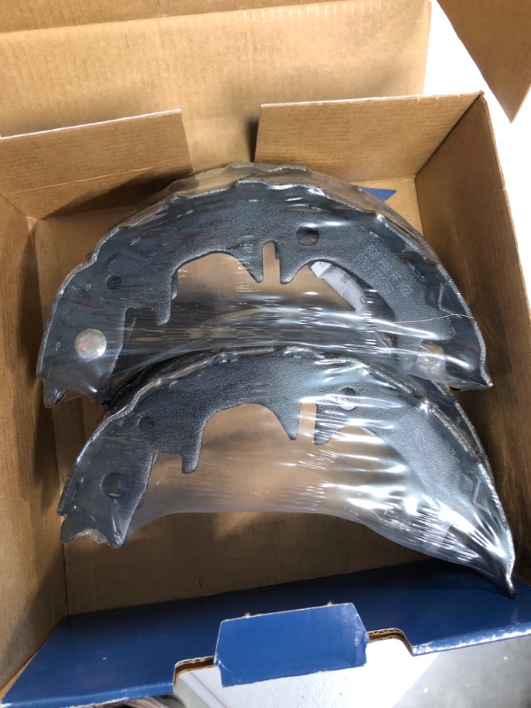 Photo 2 of BOSCH BS849 Blue Parking Brake Shoe Set - Compatible With Select Honda Pilot, Ridgeline; REAR