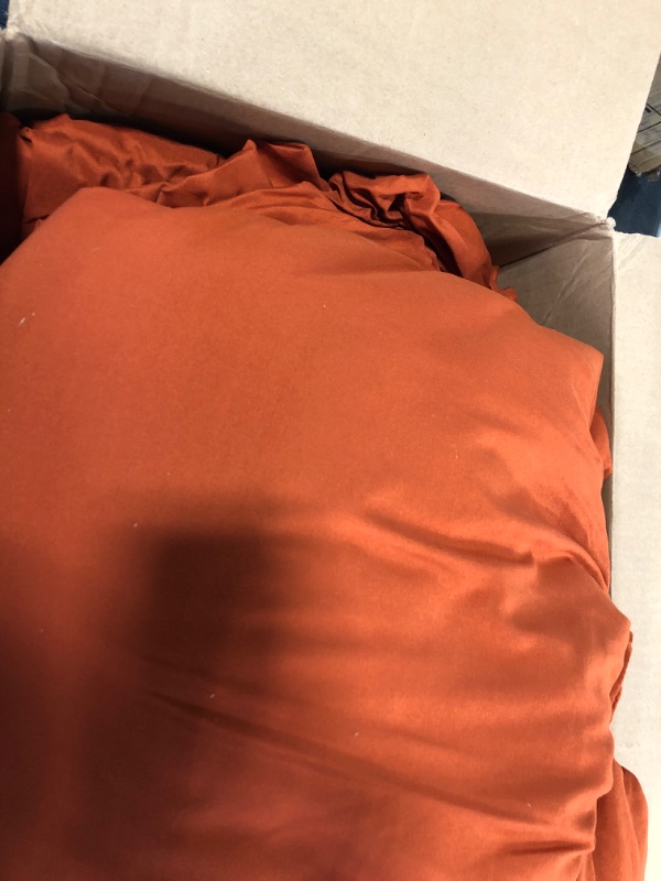 Photo 3 of Zzlpp Queen Comforter Set 7 Piece, Burnt Orange Bed in a Bag with Sheets, All Season Terracotta Bedding Sets with 1 Comforter, 2 Pillow Shams, 2 Pillowcases, 1 Flat Sheet, 1 Fitted Sheet Burnt Orange Queen