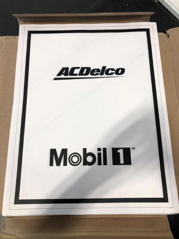 Photo 1 of acdelco paper floor mats (500)