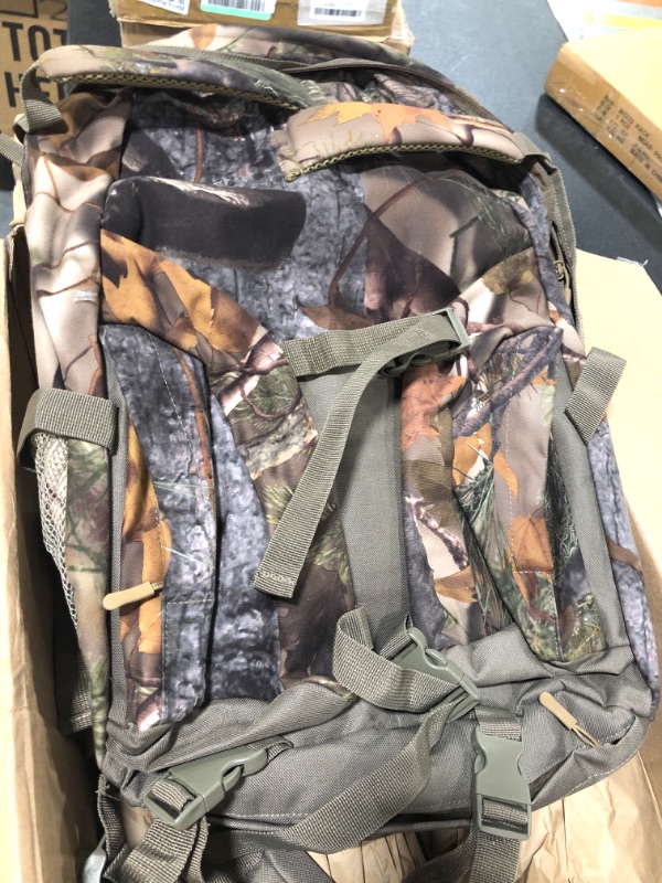 Photo 3 of Badlands Superday Hunting Daypack Realtree Edge