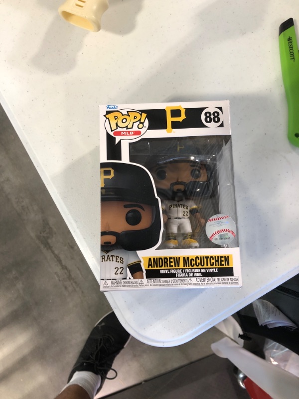 Photo 2 of Funko Pop! MLB - Brewers - Andrew McCutchen with Chase