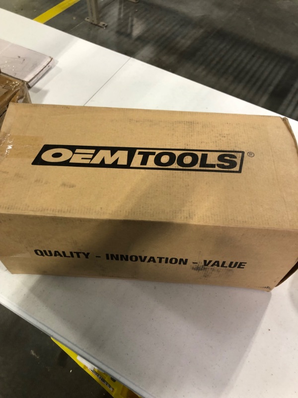 Photo 2 of OEMTOOLS 24937 6 Quarts (1.5 Gallon) Pneumatic and Manual Fluid Extractor, Manual and Pneumatic Oil Extractor, Fluid Vacuum Extractor, Vacuum Evacuator 6.0 Liter