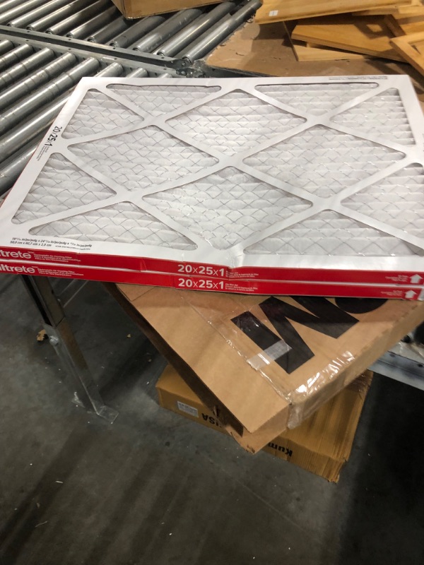 Photo 1 of 3M Filtrete Allergen Defense Filter AD03-2PK-6E-NA, MPR 1000, 20 in x