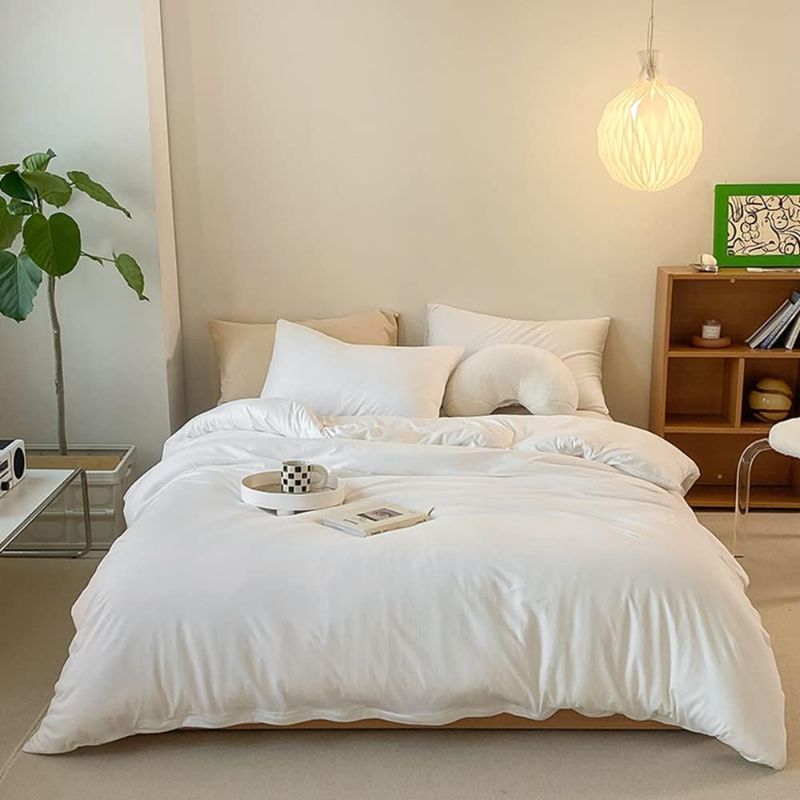 Photo 1 of CLOTHKNOW White Comforter