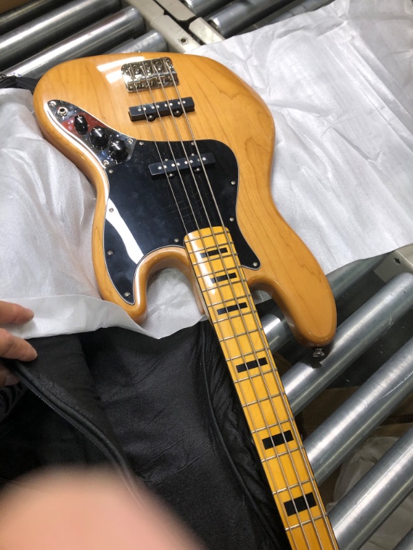 Photo 2 of Squier Classic Vibe 70s Jazz Bass, Natural, Maple Fingerboard Natural Jazz Bass