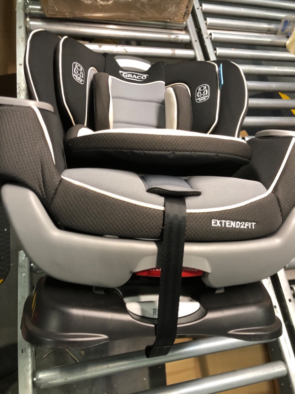 Photo 4 of Graco Extend2Fit Convertible Car Seat, Ride Rear Facing Longer with Extend2Fit, Gotham 2-in-1 Gotham