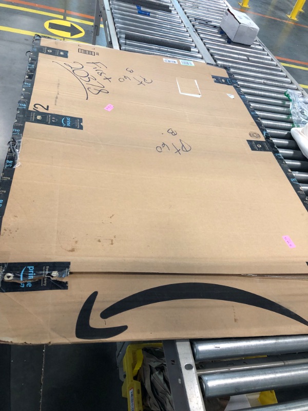 Photo 1 of Office Chair Mat for Carpeted Floors Polycarbonate Transparent for Rolling Desk Computer Chairs Low and Medium Pile Carpets 36 X 48 X1/8 with Lip Heavy Duty Thick and Sturdy Shipped Flat 36 x 48 x 1/8 With Lip