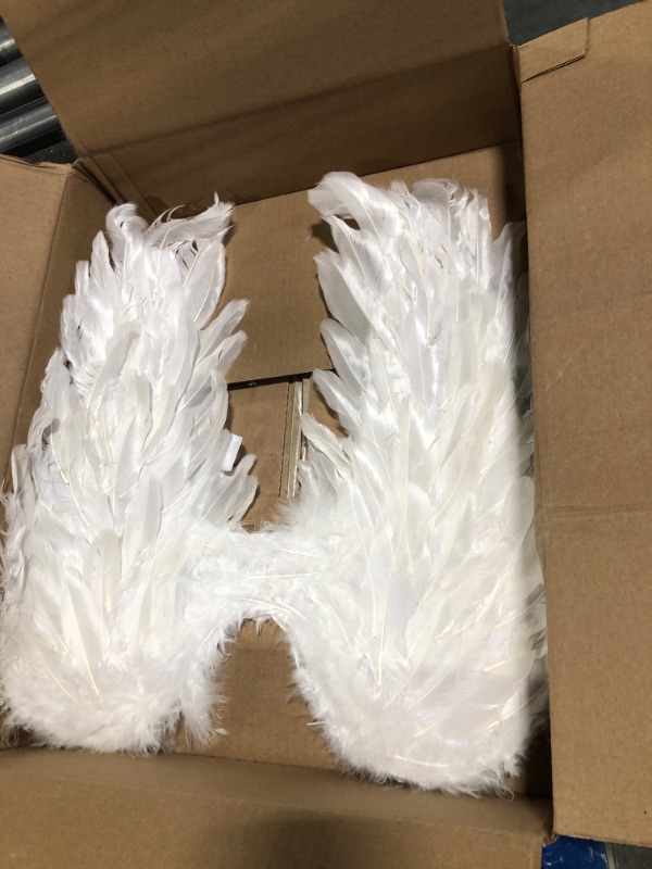 Photo 3 of Angel Feather Wings Halloween Decoration Scene Layout Dance Party Cosplay Costumes Show Masquerade Stage Props White 45x45cm