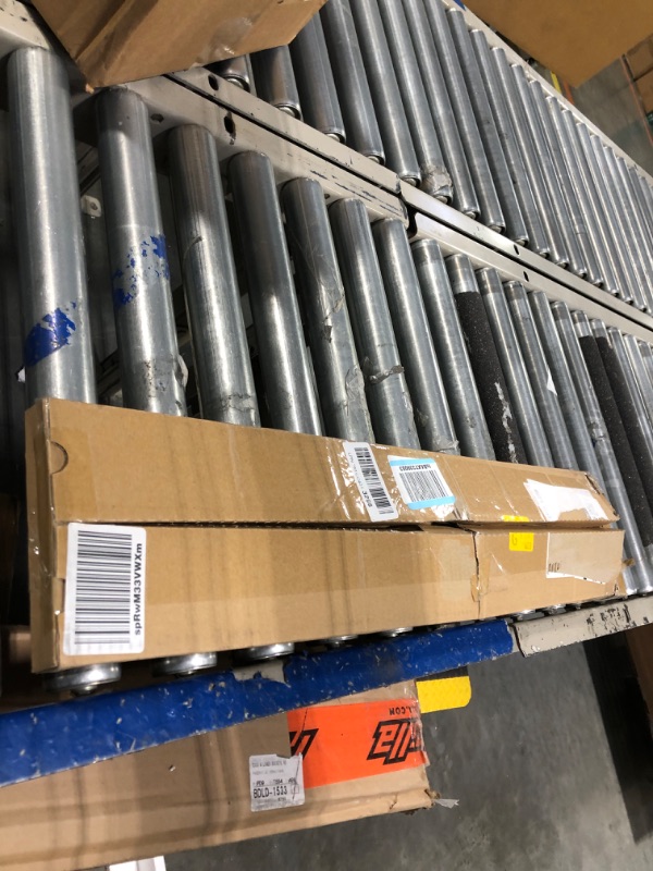 Photo 1 of Rain-X 810197 Latitude 2-In-1 Water Repellent Wiper Blades, 26" and 20" Windshield Wipers (Pack Of 2), Automotive Replacement Windshield Wiper Blades With Patented Rain-X Water Repellency Formula 26" and 20" Combo