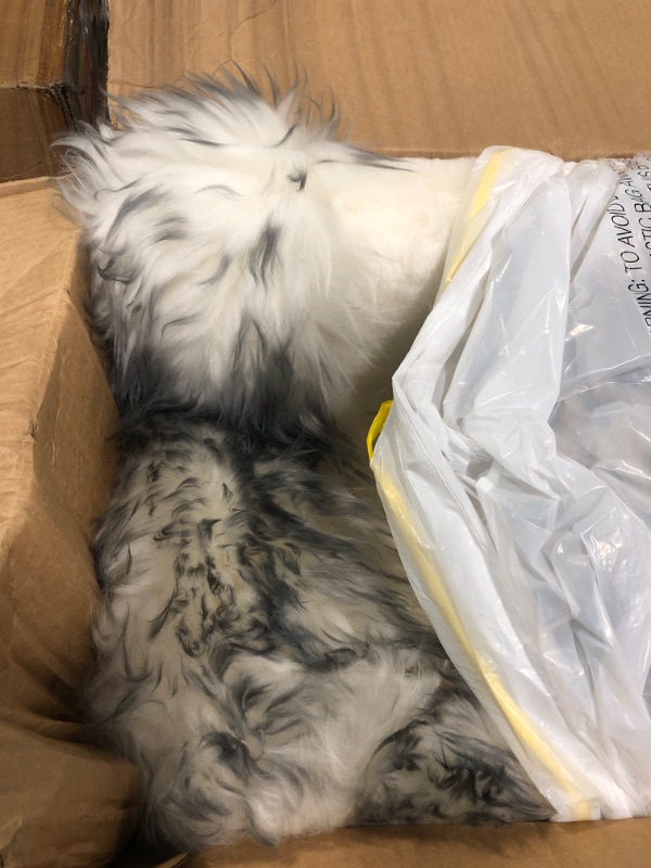 Photo 1 of Gracefur Sheepskin Car Seat Cover Genuine Wool Seat Cover Fluffy Fur Front Seat Covers Fits Cars, Trucks, SUV, or Van (Grey Tips)