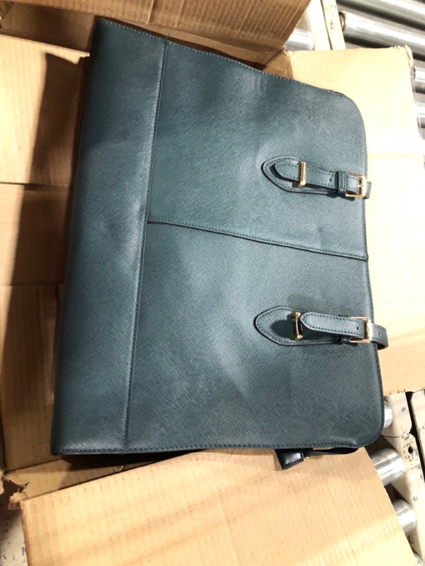 Photo 1 of Bluegreen purse