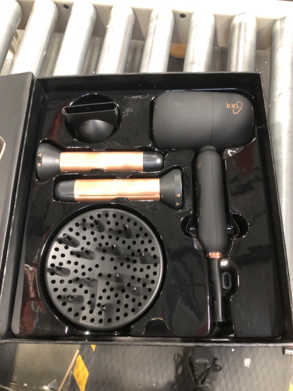 Photo 3 of ion Luxe 4-in-1 Autowrap™ Airstyler - Interchangerable Hair Dryer & Curler for All Hair Types