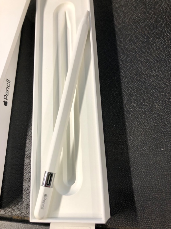 Photo 3 of Apple Pencil (USB-C)