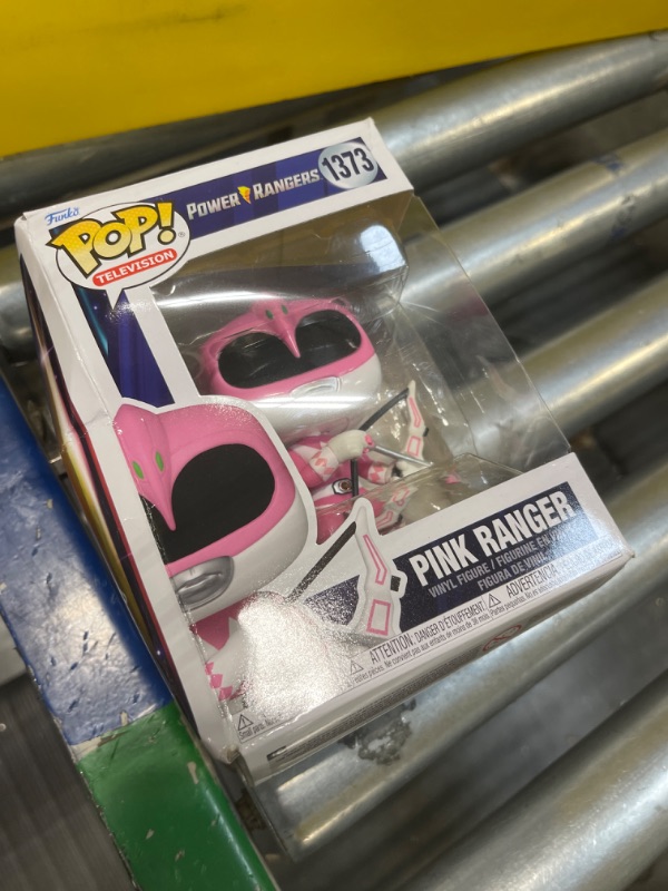 Photo 2 of **SLIGHT BOX DAMAGE** Funko Pop! TV: Mighty Morphin Power Rangers 30th Anniversary - Pink Ranger