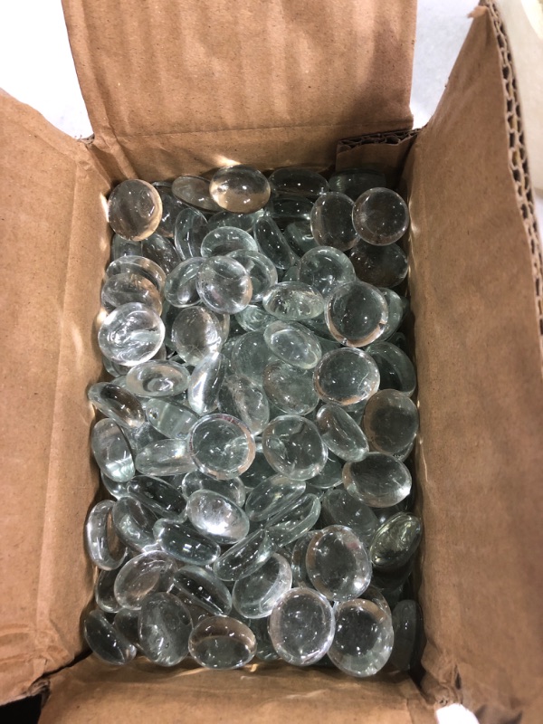 Photo 2 of FUTUREPLUSX Flat Glass Marbles, 5Lb 500PCS Clear Flat Gems Transparent Aquarium Pebbles Vase Filler Beads Table Scatters