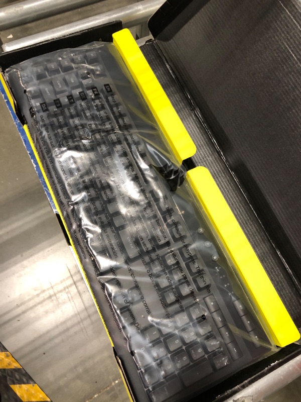 Photo 3 of Corsair K55 RGB PRO XT - Dynamic Per-Key RGB Backlighting • Six Macro Keys with Elgato Stream Deck Software Integration • IP42 Dust and Spill-Resistant • QWERTY US Layout • Black
