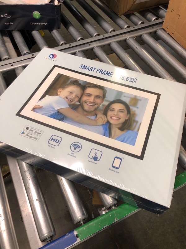 Photo 2 of LOVCUBE Digital Picture Frame 15.6" Large Digital Photo Frame with 1920 * 1080 Full HD Touchscreen, Auto-Rotate,Built-in 32GB Storage WiFi Frame Share Photo and Video Instantly from Anywhere via App W156 ( WiFi Black )*Sealed*